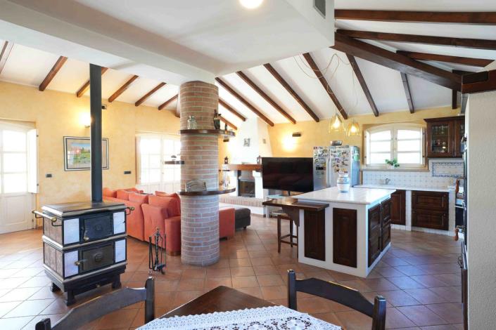 Image No.34-5 Bed Villa for sale