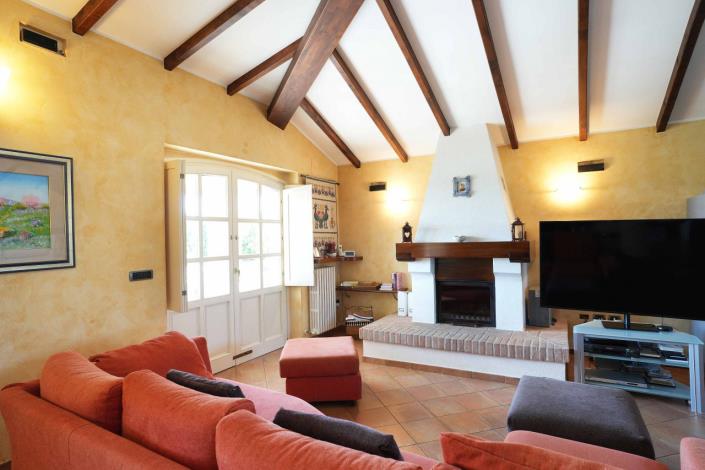 Image No.37-5 Bed Villa for sale