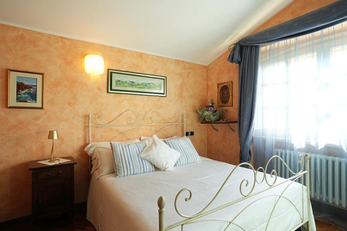 Image No.49-5 Bed Villa for sale