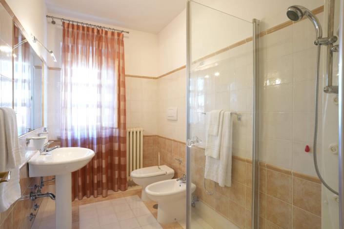 Image No.59-5 Bed Villa for sale