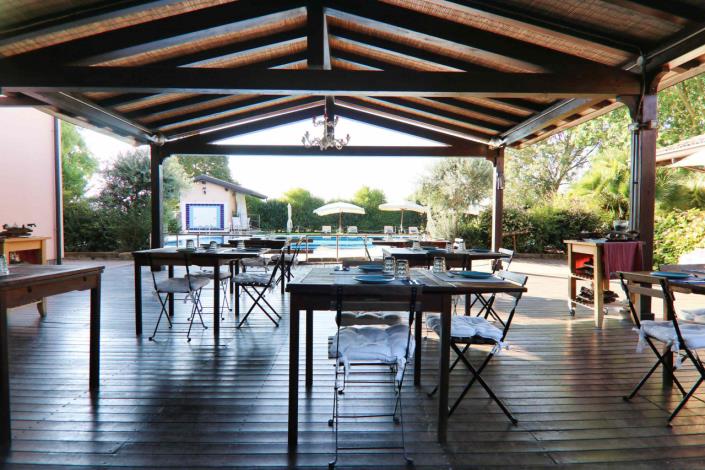 Image No.14-7 Bed Property for sale