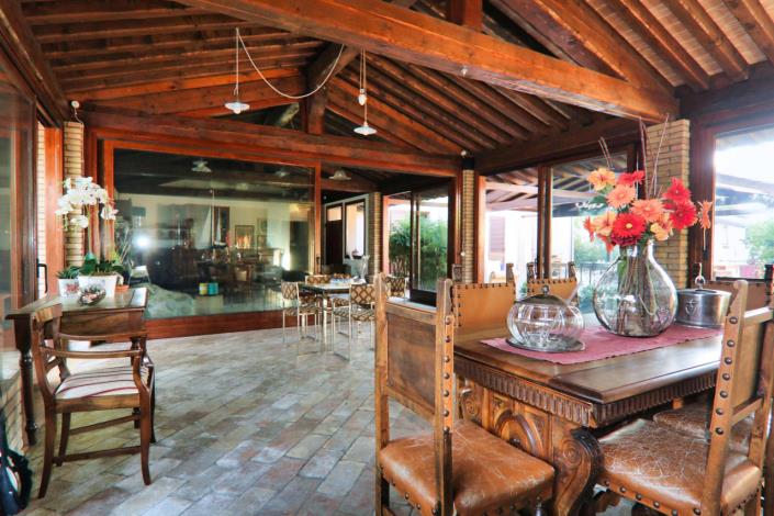 Image No.18-7 Bed Property for sale