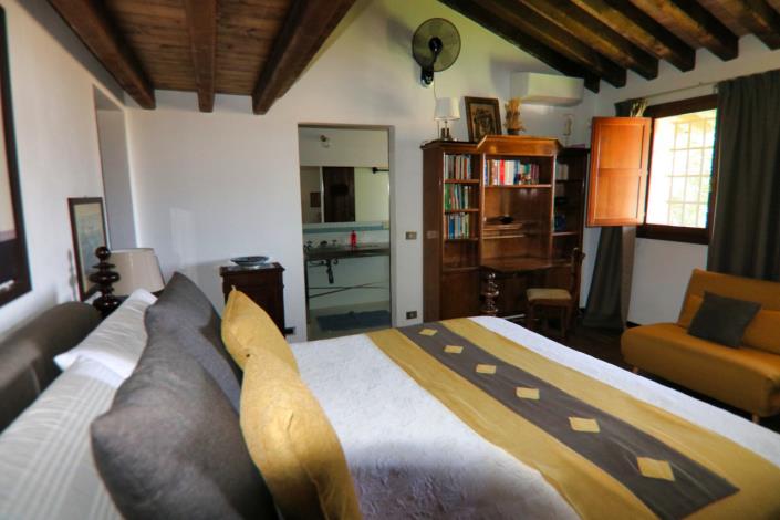 Image No.39-7 Bed Property for sale