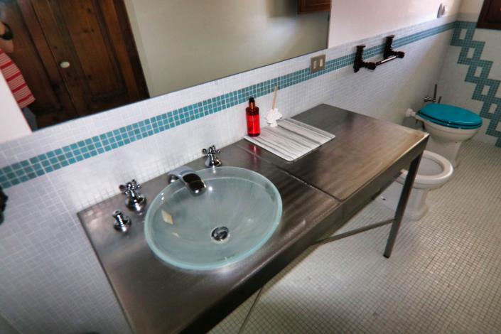 Image No.40-7 Bed Property for sale