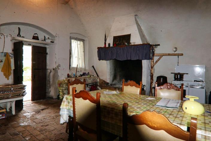 Image No.34-8 Bed Property for sale