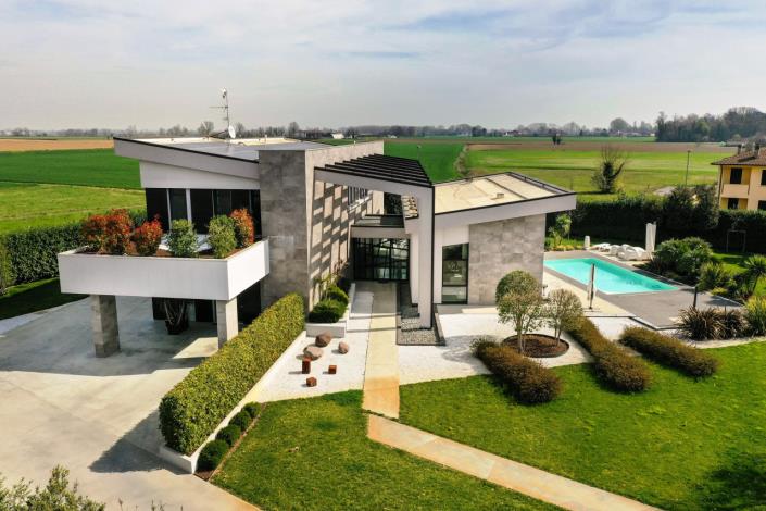 Image No.7-3 Bed Villa for sale