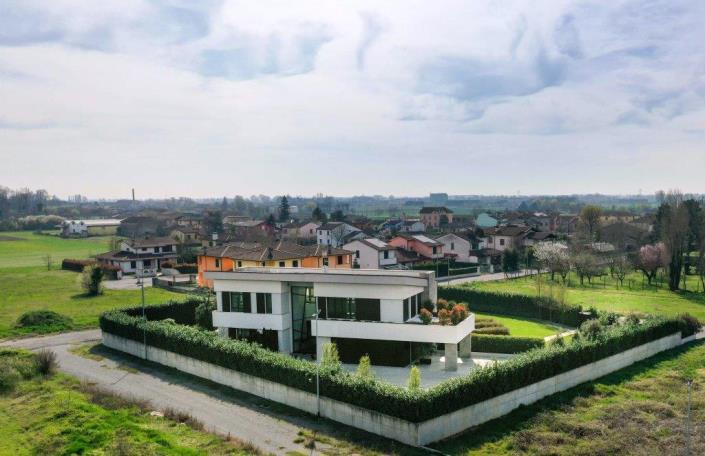 Image No.8-3 Bed Villa for sale