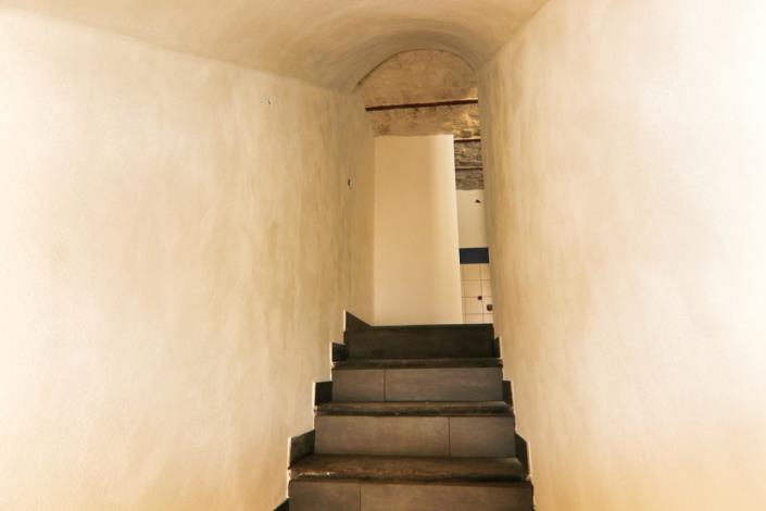 Image No.19-2 Bed Townhouse for sale