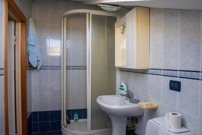 Image No.50-2 Bed Apartment for sale