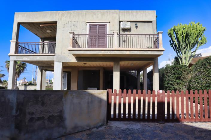 Image No.2-3 Bed Villa for sale