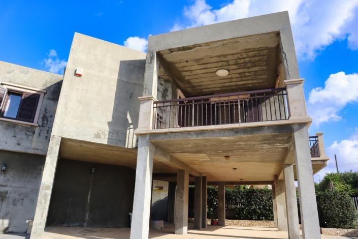 Image No.8-3 Bed Villa for sale