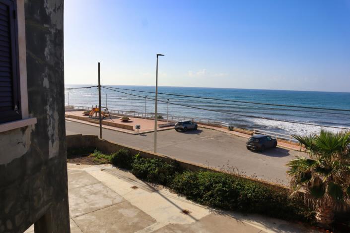 Image No.37-3 Bed Villa for sale