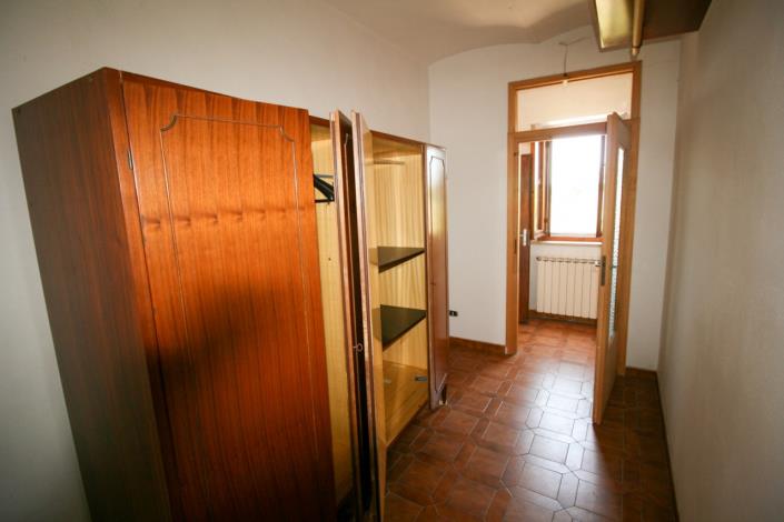 Image No.38-3 Bed Country House for sale