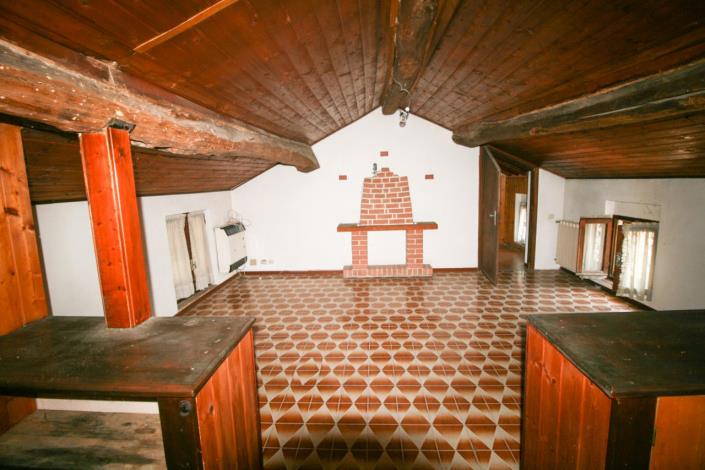 Image No.42-3 Bed Country House for sale