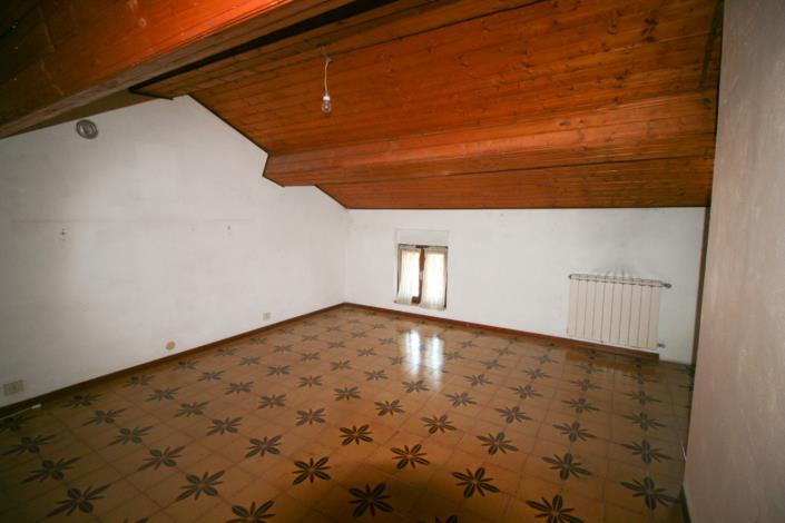 Image No.44-3 Bed Country House for sale