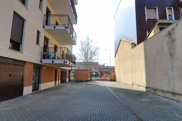 Image No.53-1 Bed Apartment for sale