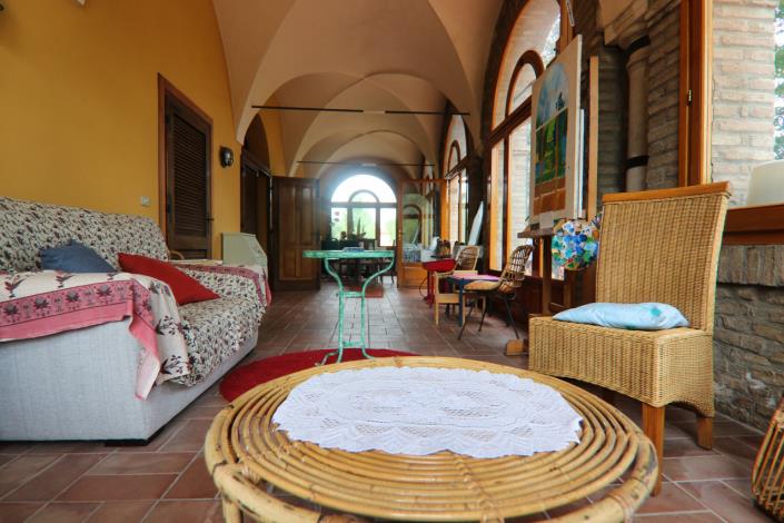 Image No.12-8 Bed Villa for sale