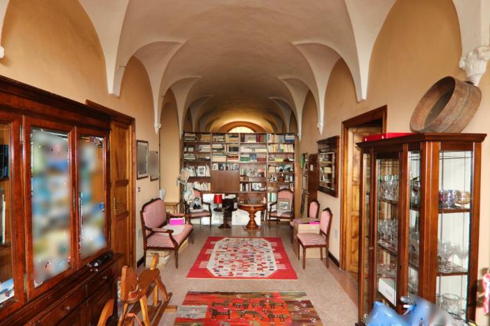 Image No.23-8 Bed Villa for sale