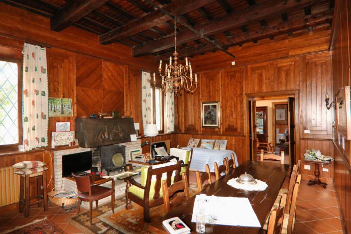 Image No.27-8 Bed Villa for sale