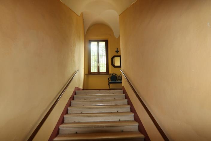 Image No.42-8 Bed Villa for sale