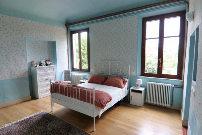 Image No.58-8 Bed Villa for sale