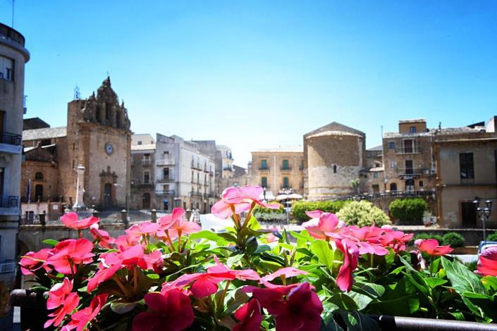 Image No.9-4 Bed Apartment for sale