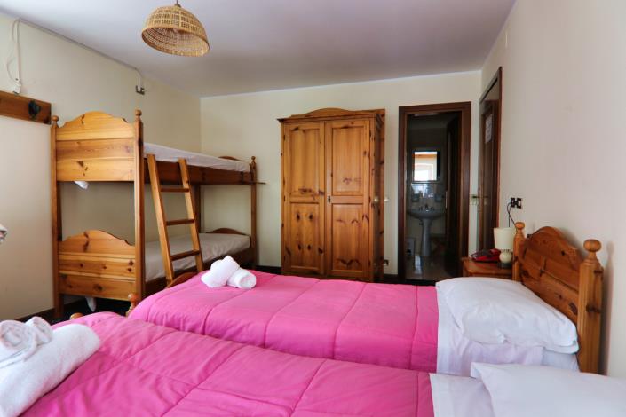 Image No.39-10 Bed Hotel for sale