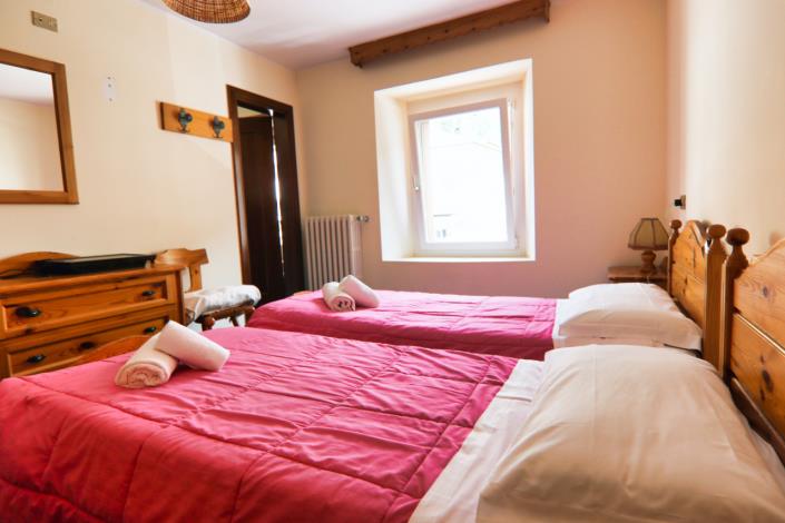 Image No.43-10 Bed Hotel for sale