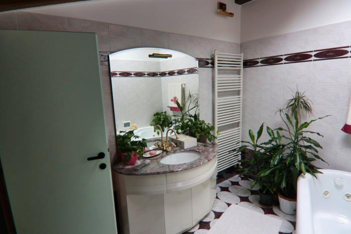 Image No.37-2 Bed Duplex for sale