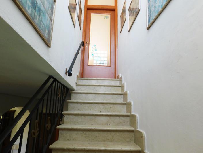 Image No.48-6 Bed Villa for sale