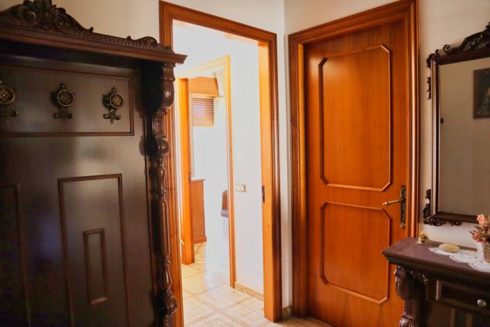 Image No.30-2 Bed Apartment for sale