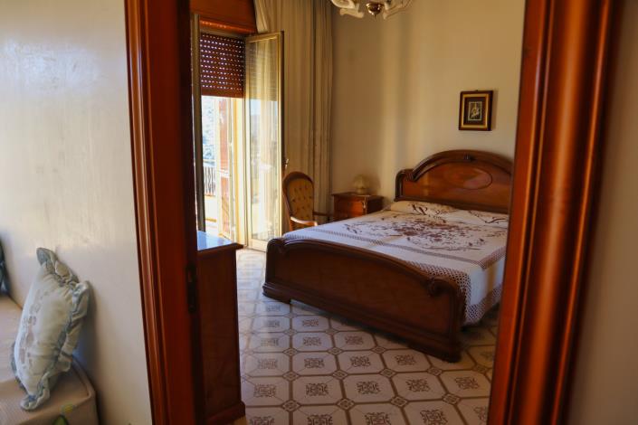 Image No.33-2 Bed Apartment for sale