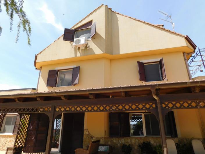 Image No.6-4 Bed Villa for sale