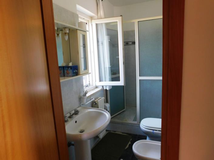 Image No.25-4 Bed Villa for sale