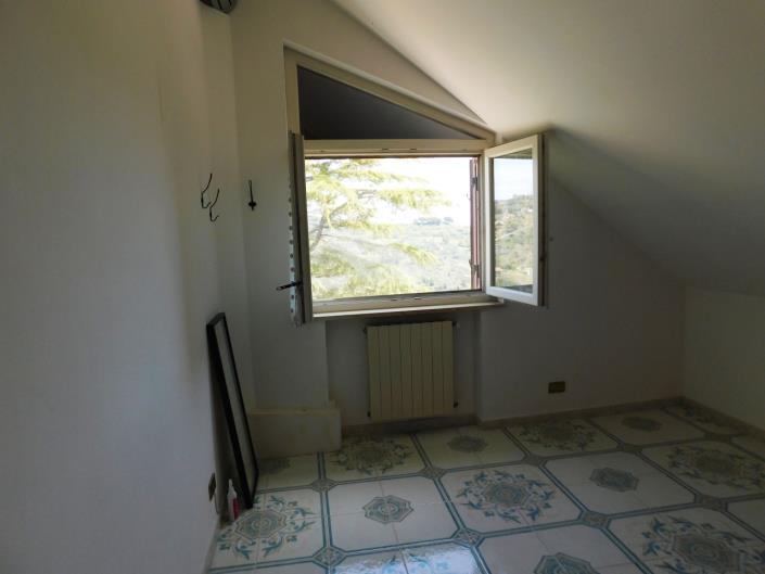 Image No.40-4 Bed Villa for sale