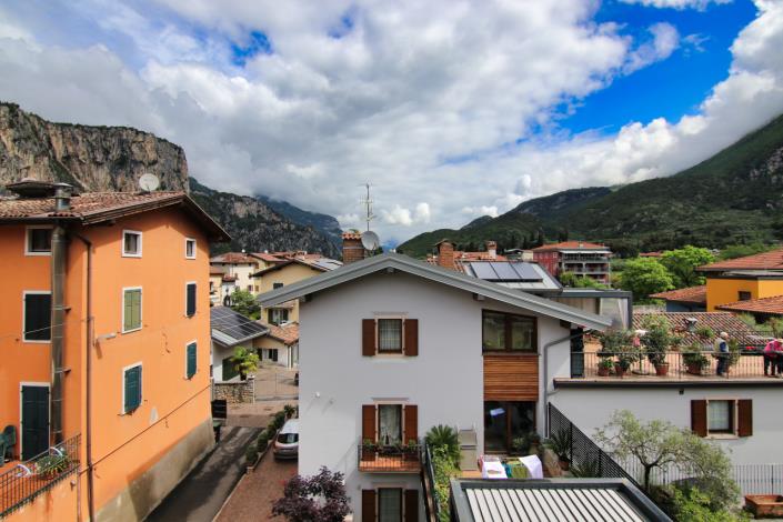 Image No.11-2 Bed Apartment for sale