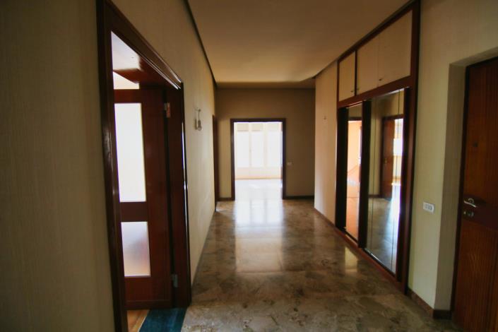 Image No.19-4 Bed Apartment for sale