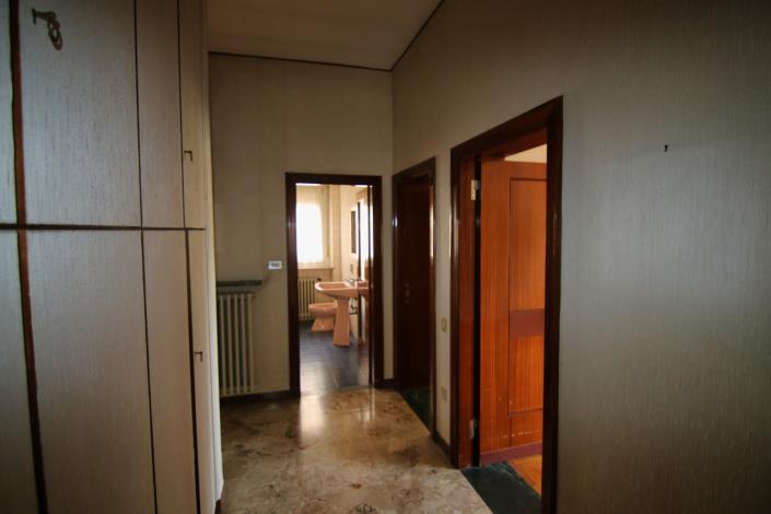 Image No.36-4 Bed Apartment for sale