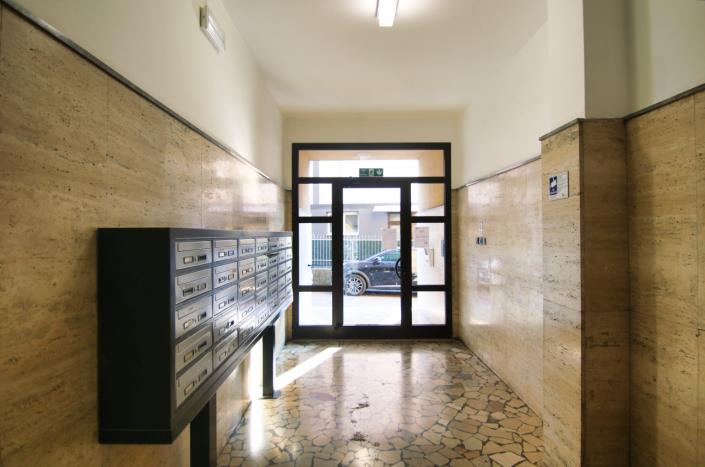 Image No.60-2 Bed Apartment for sale