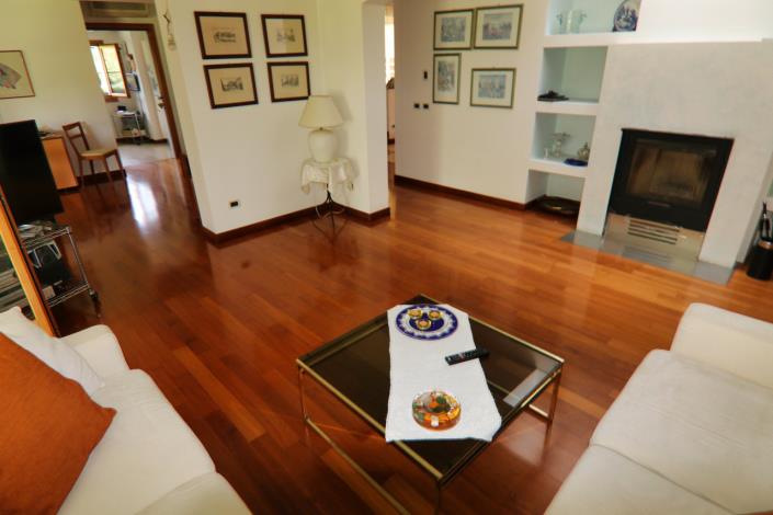 Image No.17-2 Bed Villa for sale