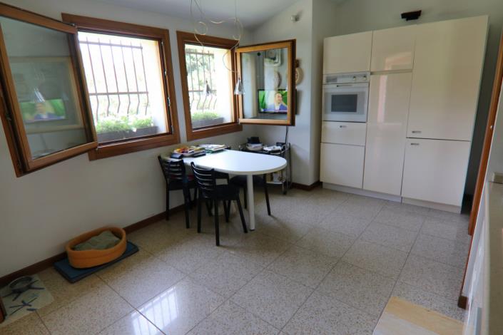 Image No.29-2 Bed Villa for sale