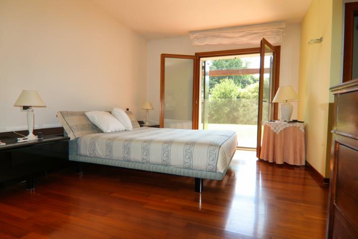 Image No.39-2 Bed Villa for sale