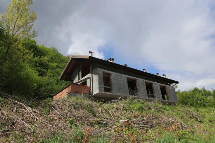 Image No.20-4 Bed House for sale