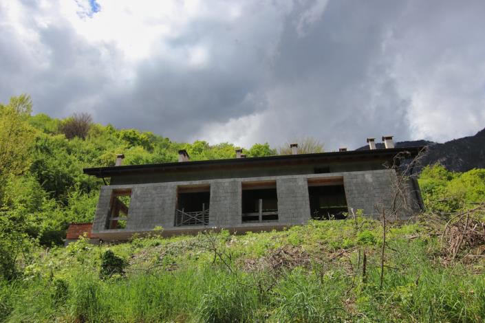 Image No.22-4 Bed House for sale