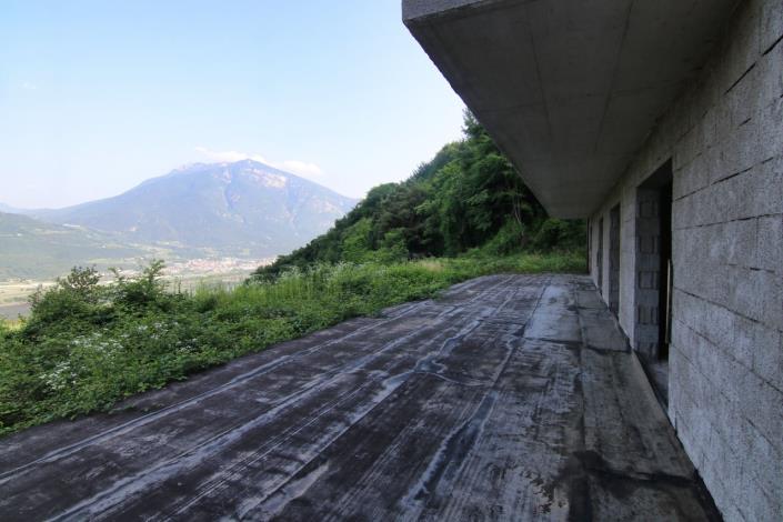 Image No.30-4 Bed House for sale