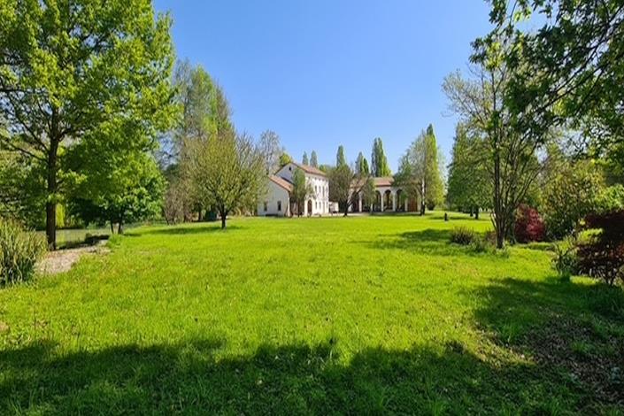 Image No.5-4 Bed Country House for sale