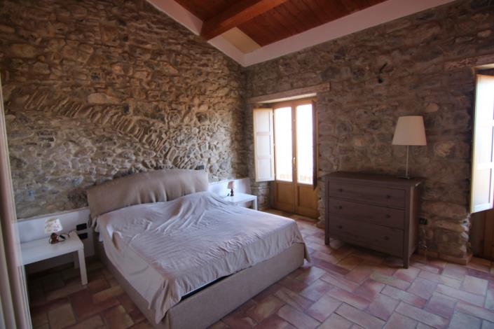 Image No.25-2 Bed Apartment for sale