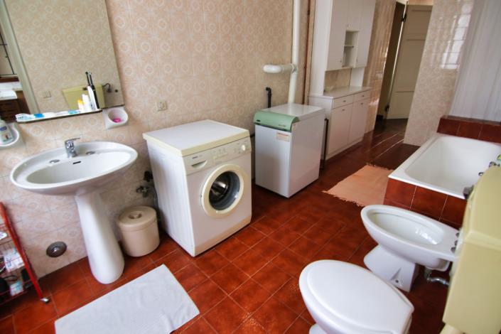 Image No.28-2 Bed Apartment for sale