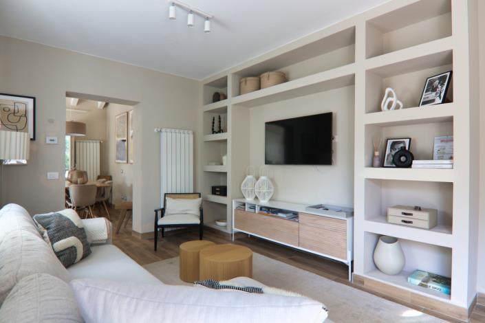 Image No.10-6 Bed Villa for sale