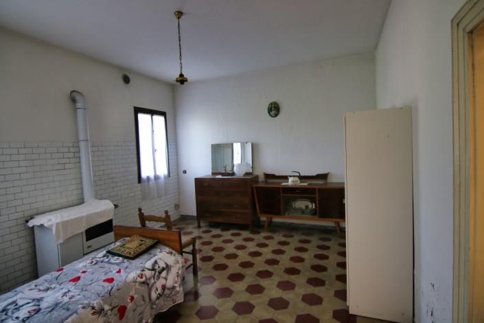 Image No.20-5 Bed House for sale